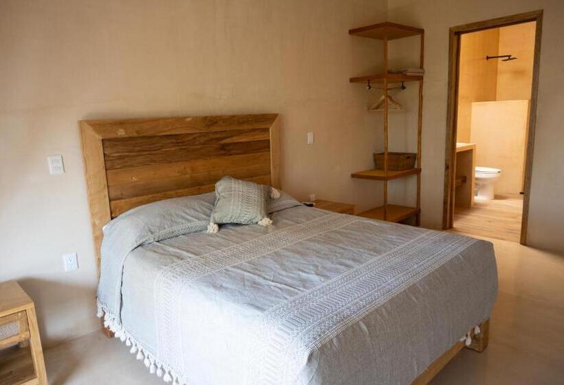 Studio Standard z Balkonem, Yax Kiin Casa Boutique