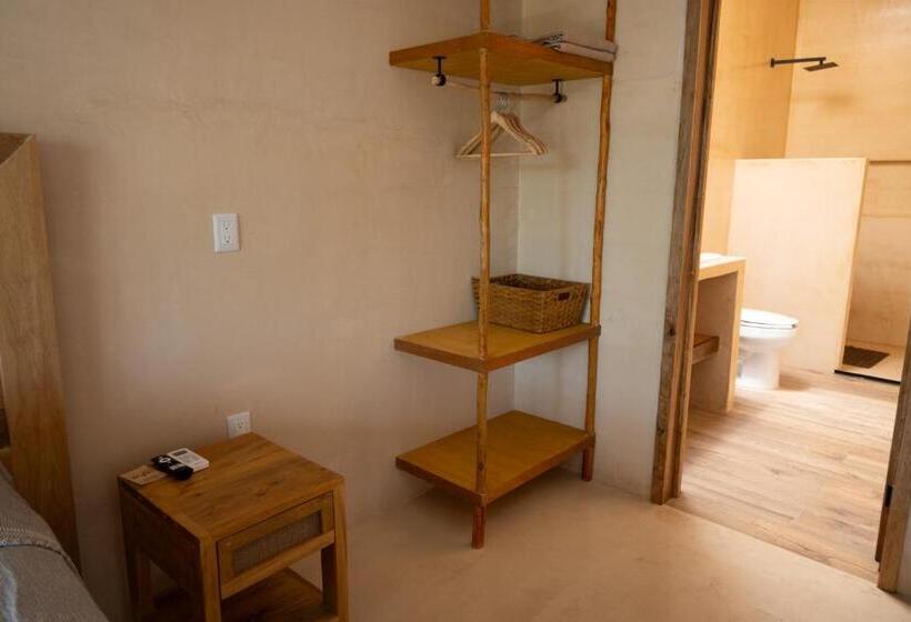 Studio Standard z Balkonem, Yax Kiin Casa Boutique