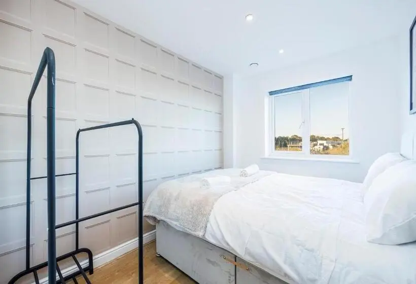 バス共有のスタンダードルーム, Beautiful Large Rooms In Ashford