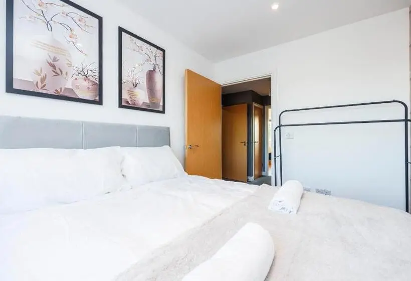 バス共有のスタンダードルーム, Beautiful Large Rooms In Ashford