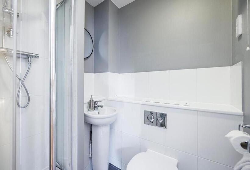 Семейный Номер, Beautiful Large Rooms In Ashford