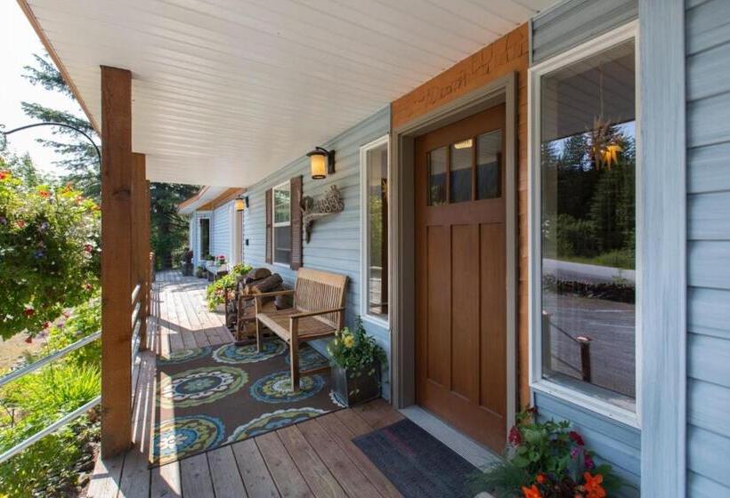 شقة غرفة واحدة, Bell In The Woods B&b