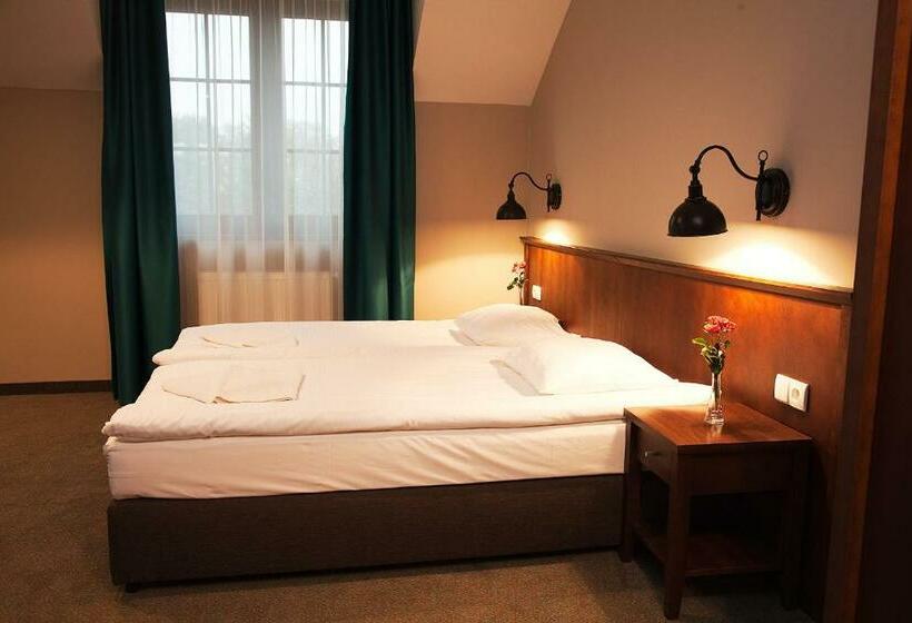 חדר סטנדרט, Biesiada