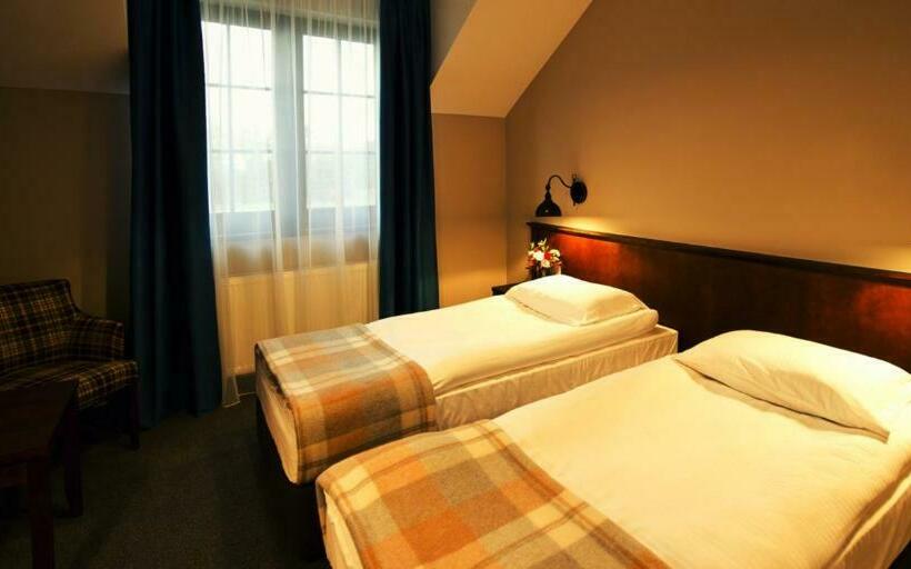 חדר סטנדרט, Biesiada