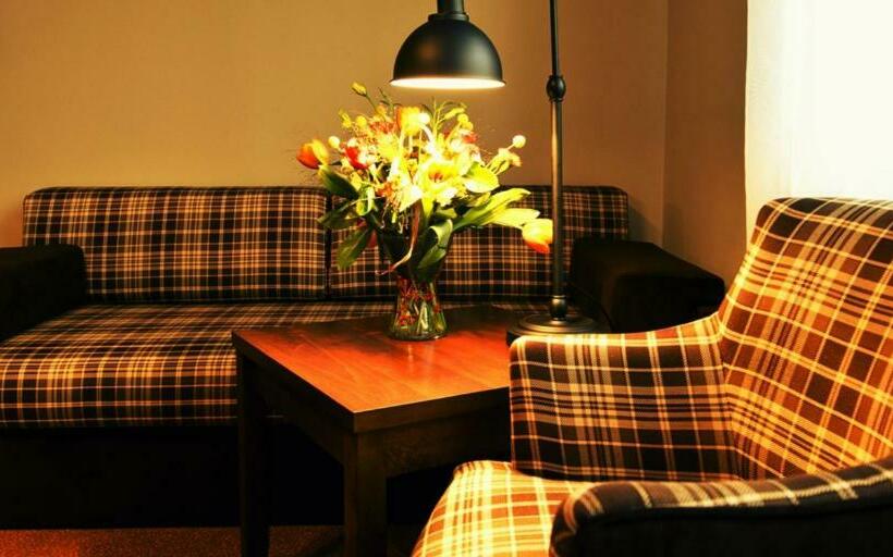 חדר סטנדרט, Biesiada