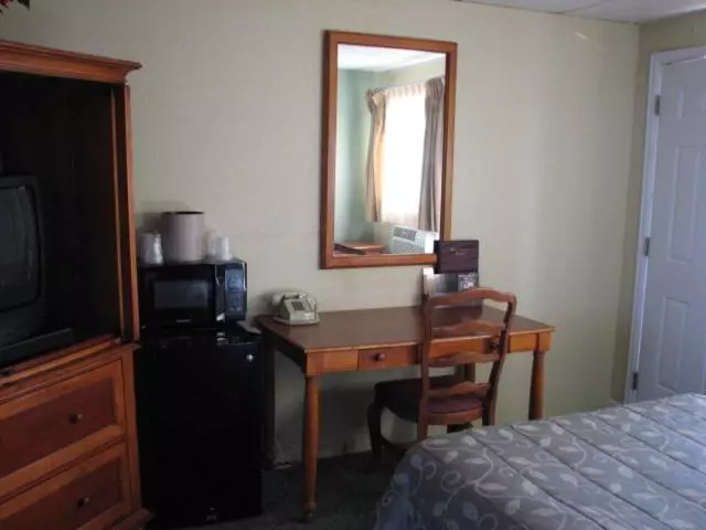 コンフォートトリプルルーム, Gateway Lodge