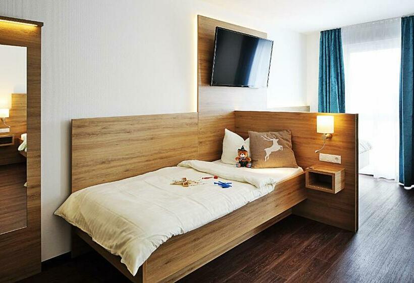 Семейный Номер, Green Deer Bavarian