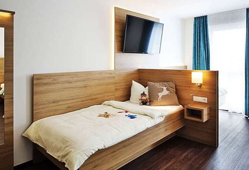 Семейный Номер, Green Deer Bavarian