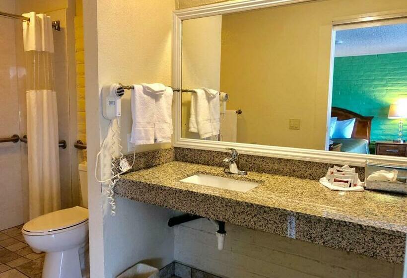 ２ダブルベッドのスタンダードルーム, Hitching Post Studios Inn