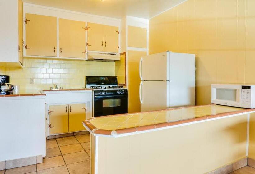 キングサイズベッドのスタンダードルーム, Hitching Post Studios Inn