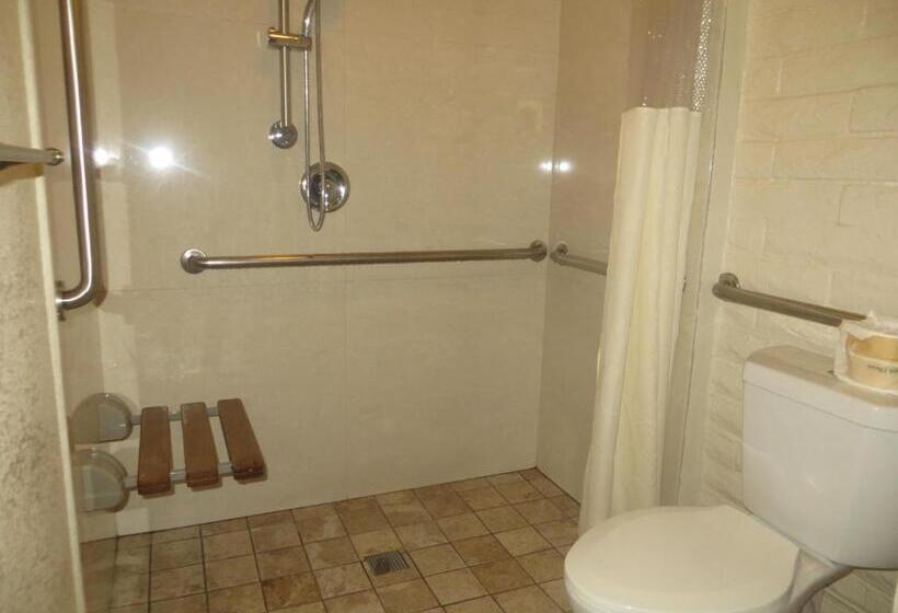 身障者適用キングサイズベッドルーム, Hitching Post Studios Inn