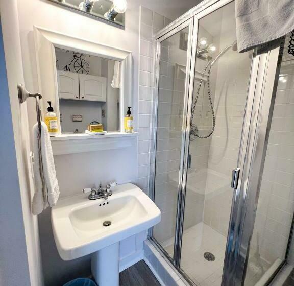 Дом 1 Спальня, Inn At Cook Street