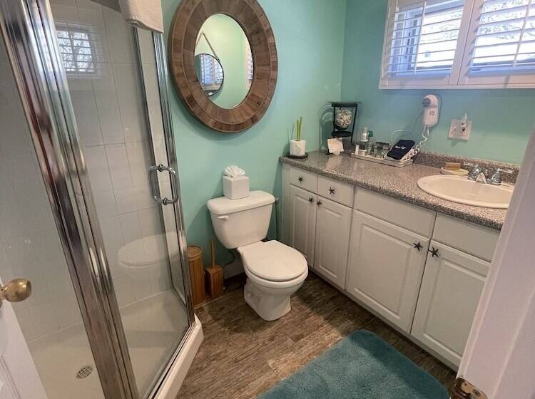 Дом 1 Спальня, Inn At Cook Street