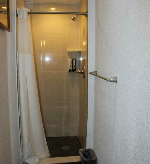 اتاق استاندارد با سرویس بهداشتی مشترک, Inn On Folsom