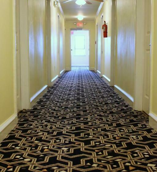 חדר משפחתי, Key West