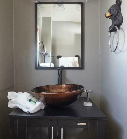 בקתה, Lakewood Cabins