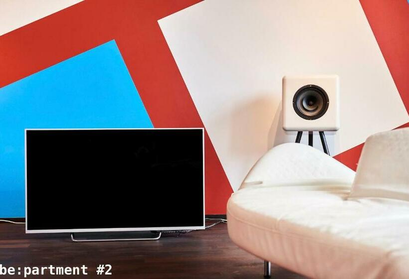 Апартаменты 1 Спальня, No Shoes Hotel And Green Bar