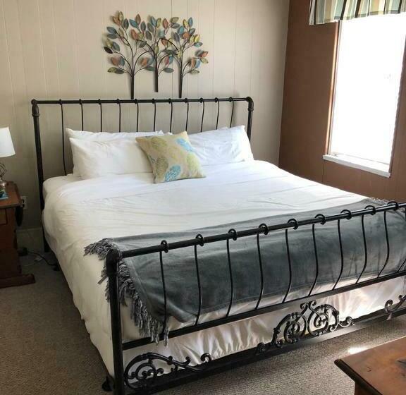 Номер Стандарт, The Frogtown Inn