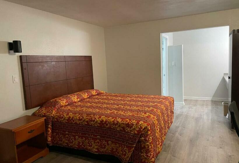 غرفة قياسية سرير كينج, Travelodge By Wyndham Fairplex Pomona