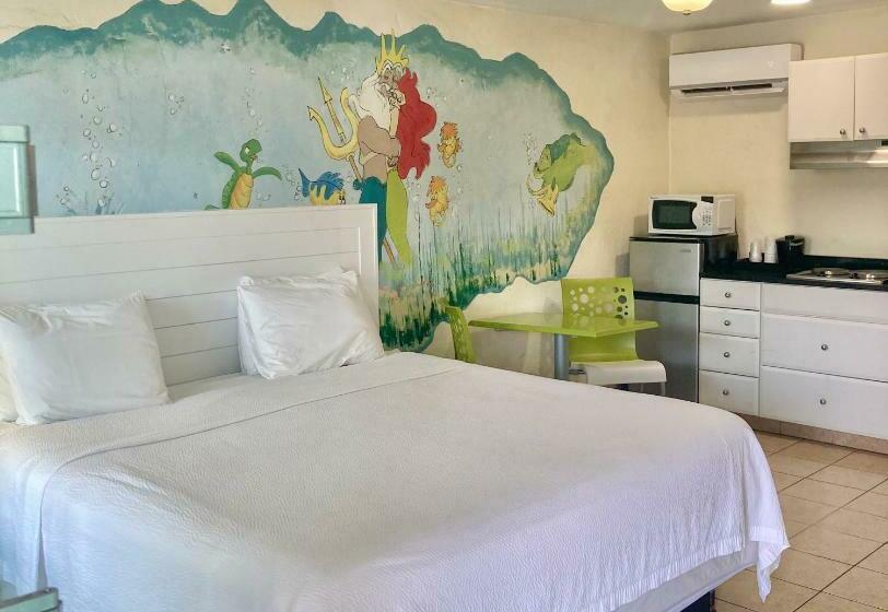 Pokój Typu Standard Łóżko King Przystosowany dla Osób Niepełnosprawnych, Magic Beach Motel  Vilano Beach, Saint Augustine