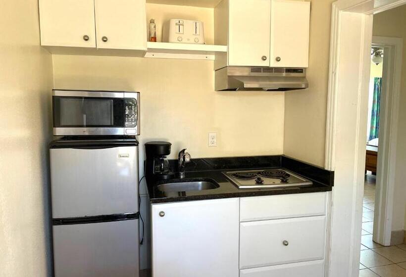 Suite, Magic Beach Motel  Vilano Beach, Saint Augustine