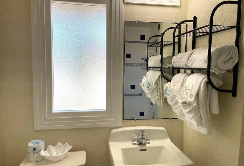 Pokój Typu Standard Łóżko King Przystosowany dla Osób Niepełnosprawnych, Magic Beach Motel  Vilano Beach, Saint Augustine