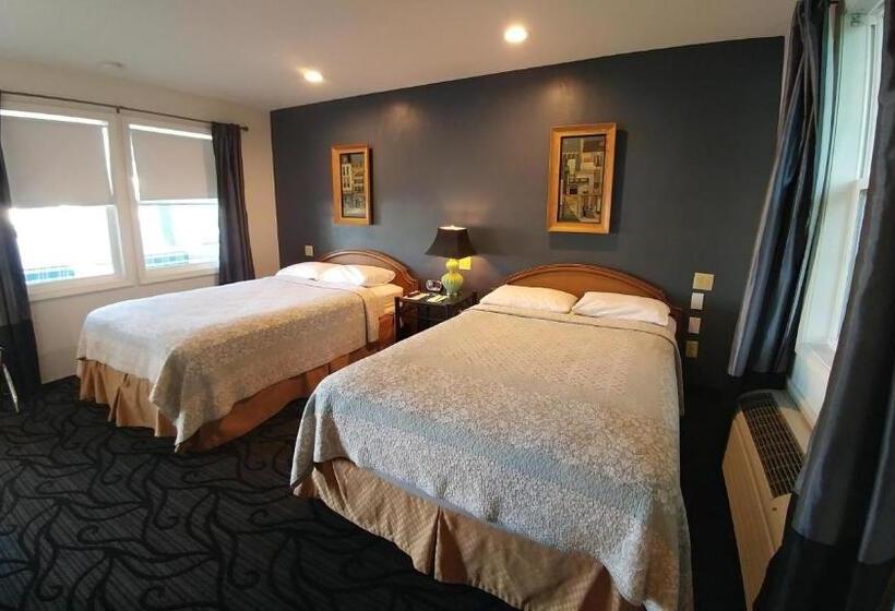 Номер Deluxe, Motel 57