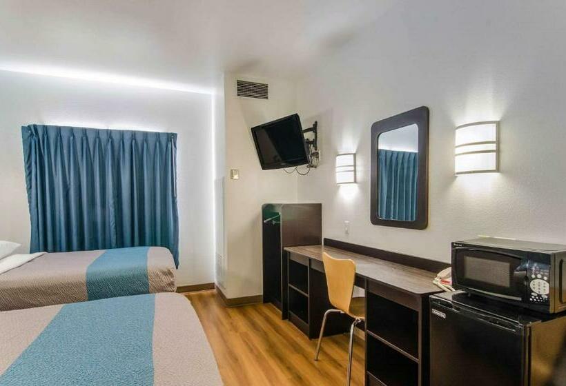 スタンダード4人部屋, Motel 6 wheatland, Wy