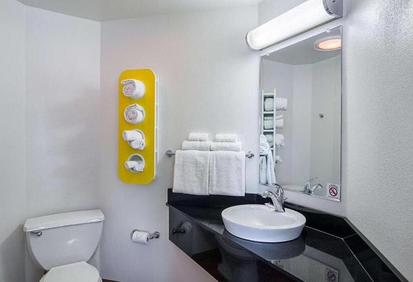 스탠다드 룸, Motel 6 wheatland, Wy