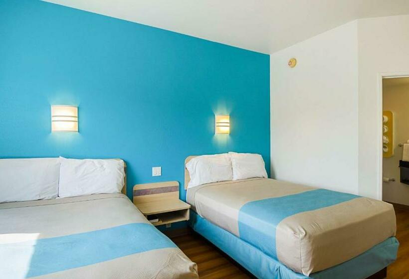 スタンダード4人部屋, Motel 6 wheatland, Wy