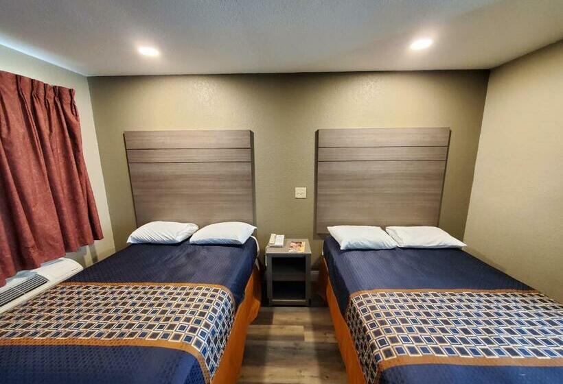 חדר סטנדרט שתי מיטות זוגיות, River Inn Motel