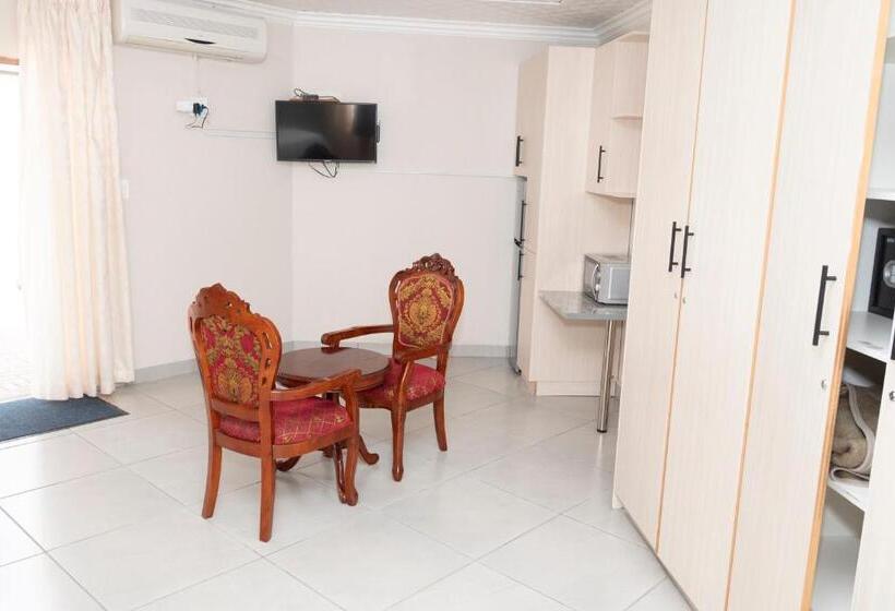 Quarto Familiar, Faces Guesthouse La Provance