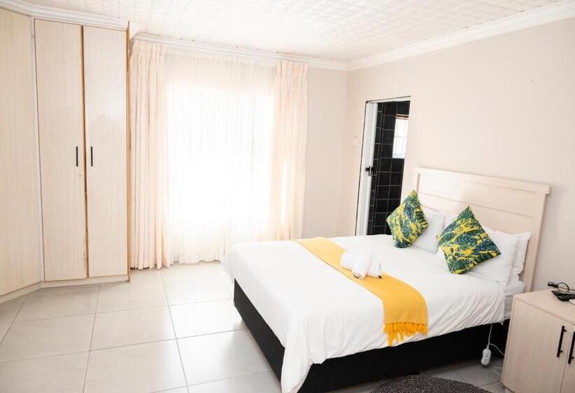 חדר משפחתי, Faces Guesthouse La Provance