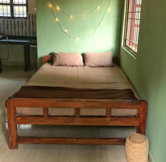 Appartement 1 Chambre Rez-de-Chaussée, Firefly Querim