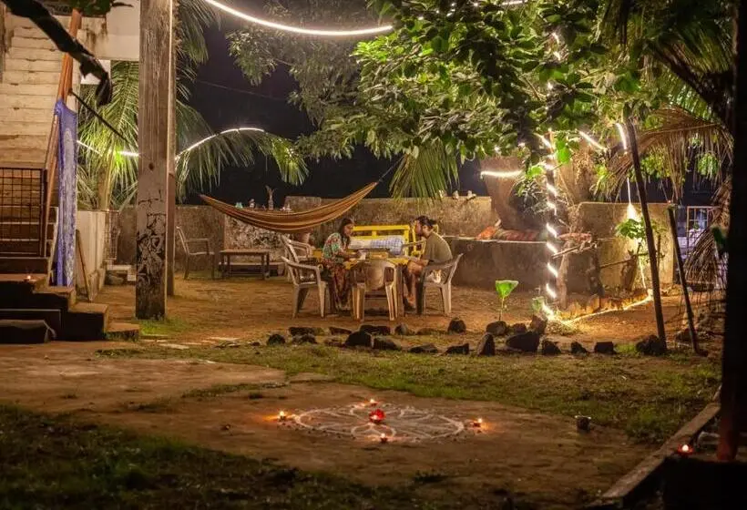 Huoneisto 1 Makuuhuone Parveke, Firefly Querim