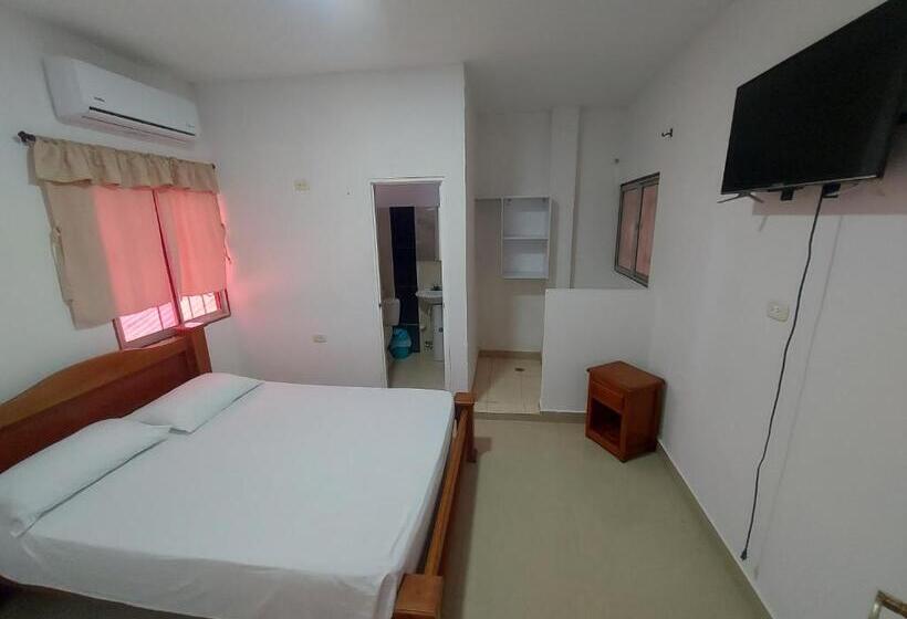 غرفة قياسية, London Con Parqueadero