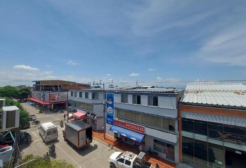 غرفة عائلية, London Con Parqueadero