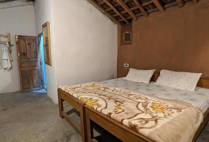 اتاق لوکس, Saur Cottages By Duenorth