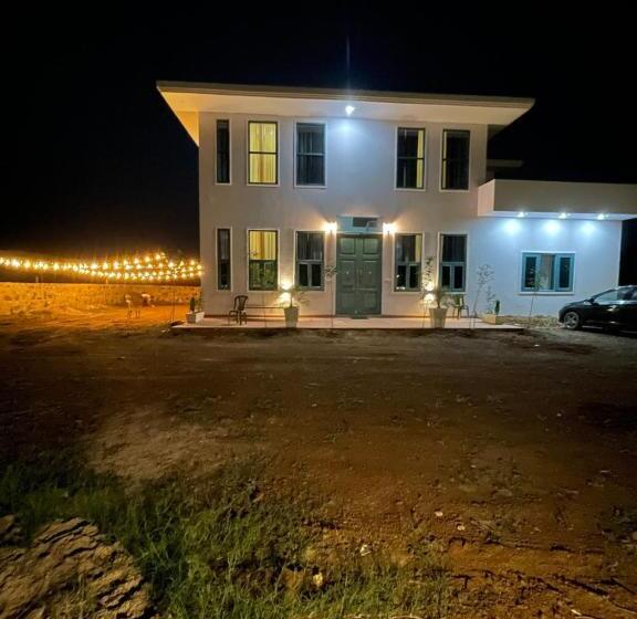 סוויטת 2 חדרי שינה, Srivan Homestay