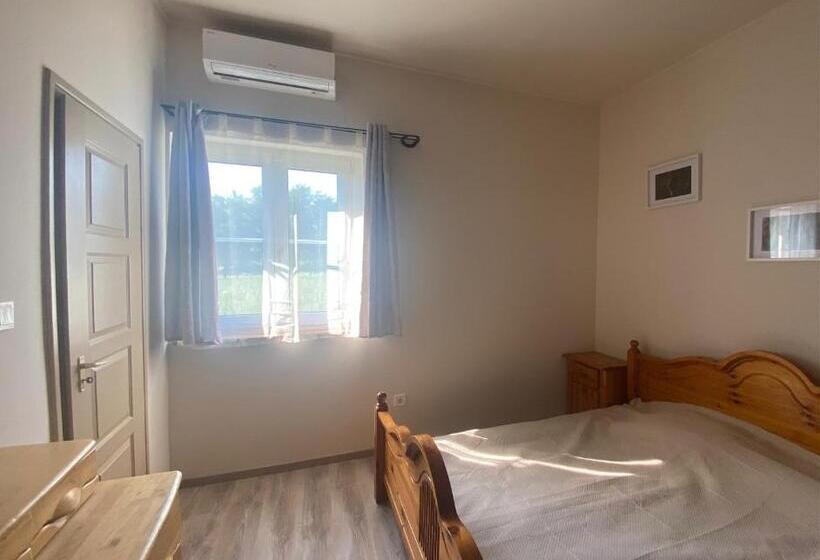 ガーデンビュースーペリアールーム, Tündér Pension