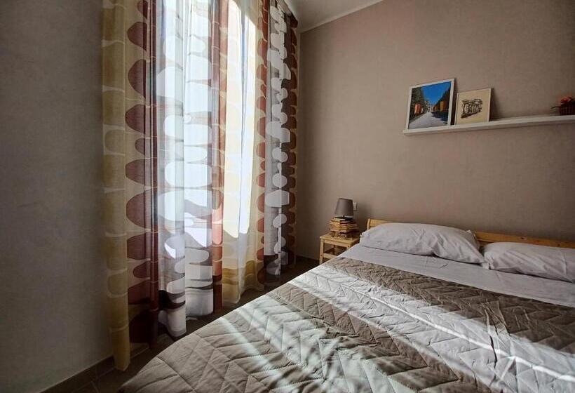 غرفة عائلية, Il Libraio Guest House