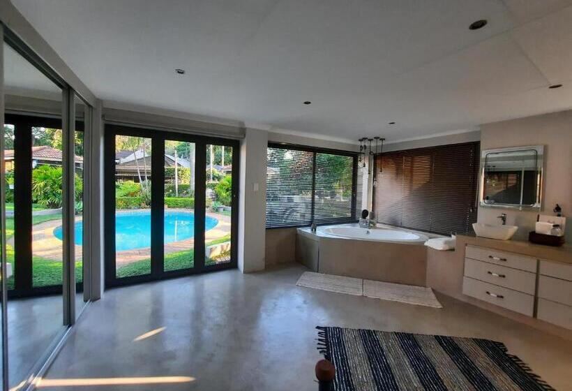 חדר סטנדרט נוף לבריכה, Leadwood Lodge