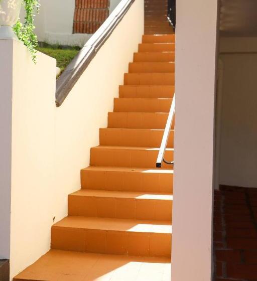 اتاق استاندارد سه نفره, Room In House   Pr Private Rm8 2 Beds 1 3ppl Gated Keypad Parking