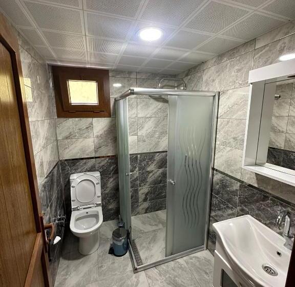 غرفة قياسية مطلّة علي الحديقة, Peruma Otel Bungalov