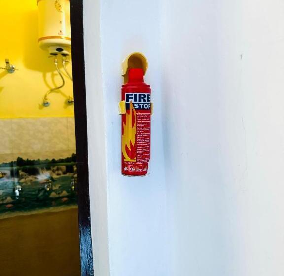 スタンダード4人部屋, Rgb Hotel Sersi