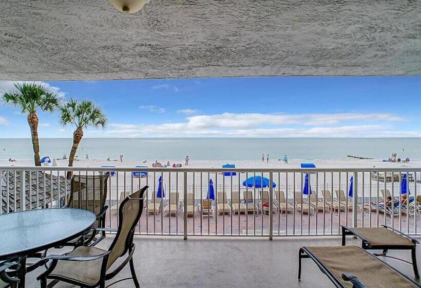 דירת חדר נוף לים, Seaview 103
