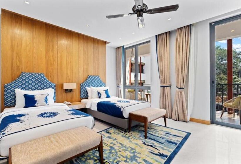 Номер Стандарт, The Astor   All Suites Hotel Candolim Goa