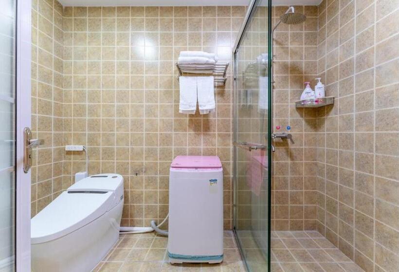 Номер Deluxe Кровать Куин, Windsleep International Apartment Hotel Free Delivery To The Venue Of The Canton Fair&cantonese Brea