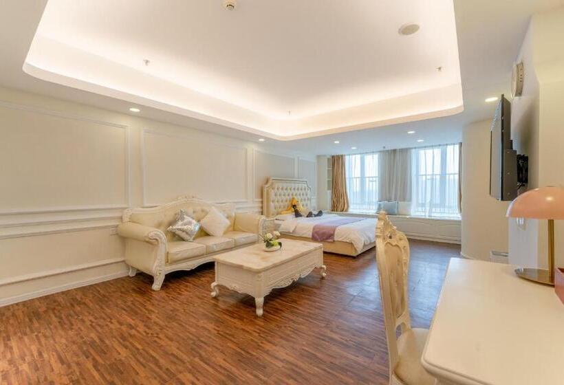 Номер Deluxe Кровать Куин, Windsleep International Apartment Hotel Free Delivery To The Venue Of The Canton Fair&cantonese Brea