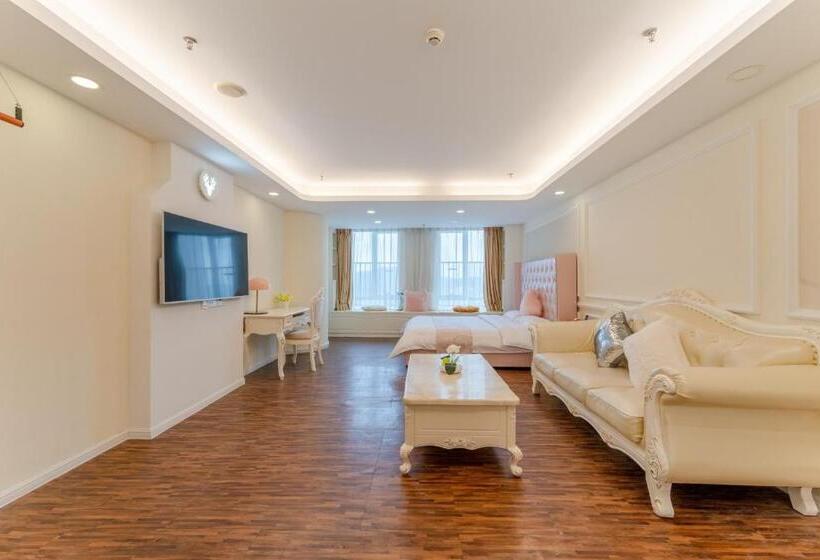 Номер Deluxe Кровать Куин, Windsleep International Apartment Hotel Free Delivery To The Venue Of The Canton Fair&cantonese Brea